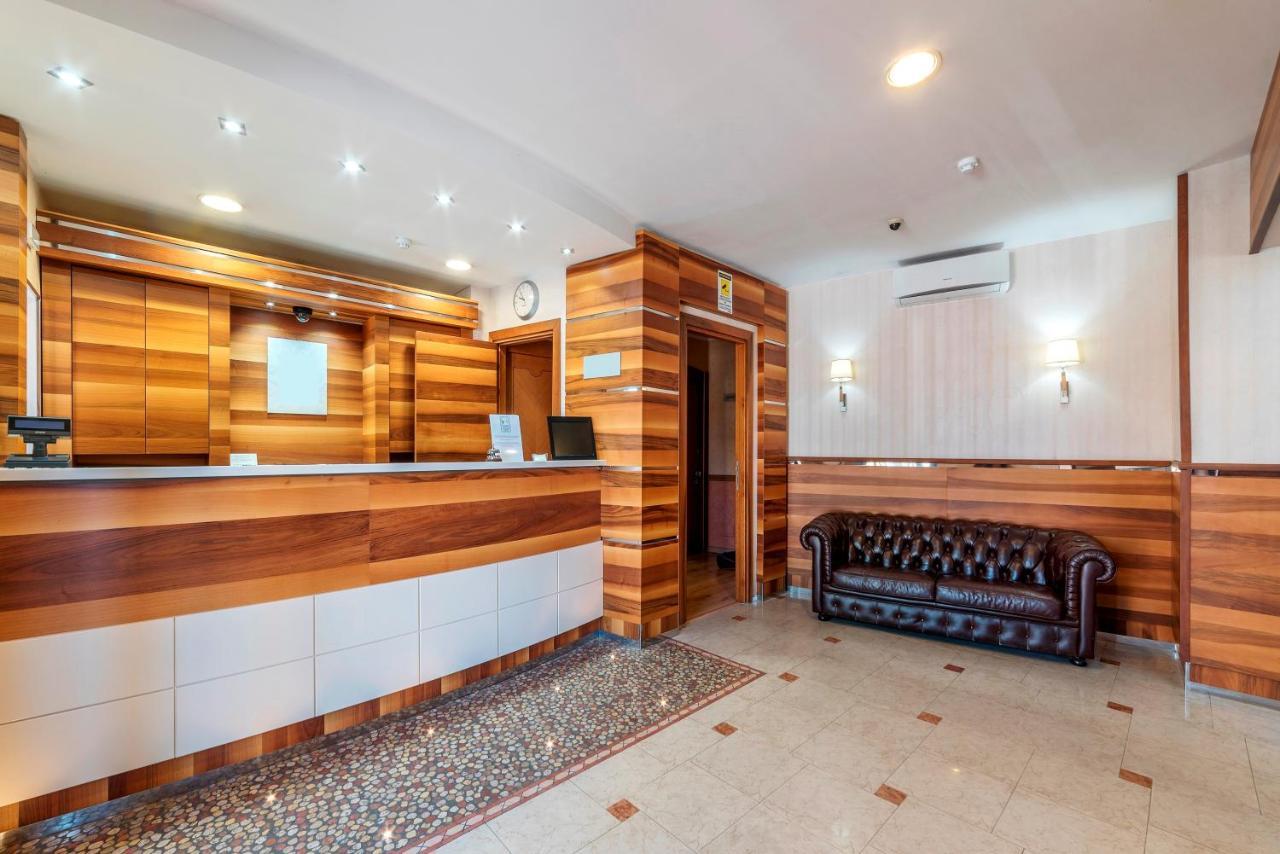 Riviera 3*