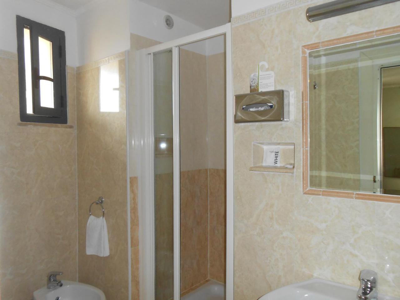 Riviera 3*