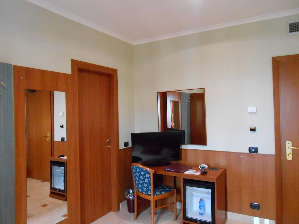 Riviera Hotel 3*